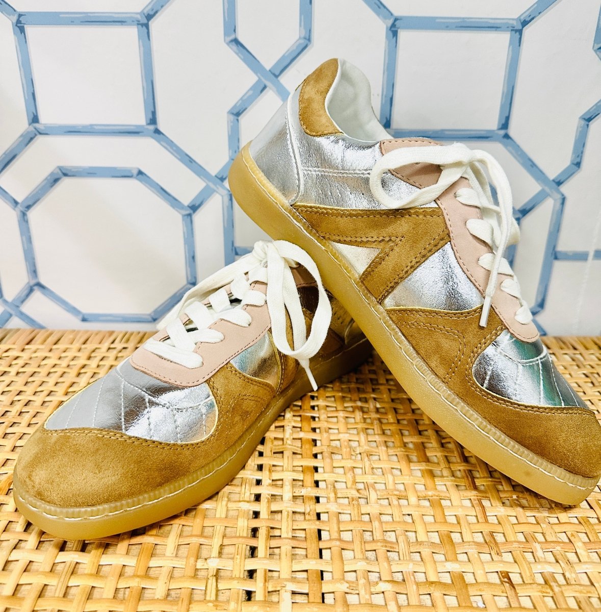 The Jules Sneaks