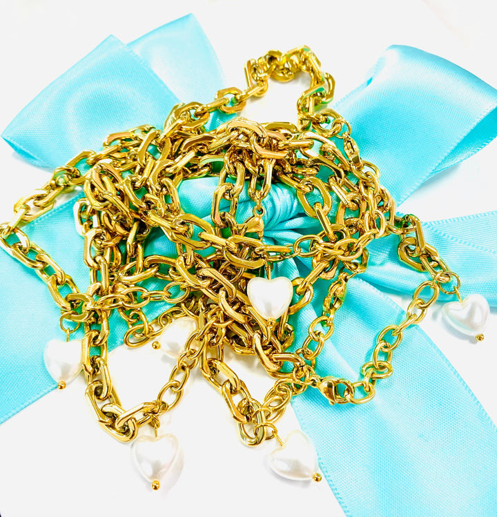 The Buckley Heart Drop Pearl Bracelet