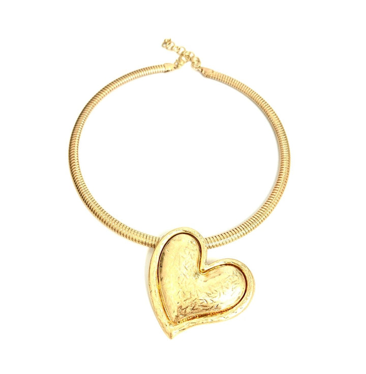 The Pendant Choker- Angled Heart