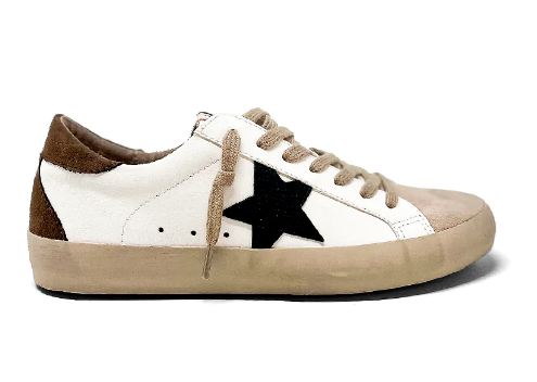 The Pamela Sneaks in Brown