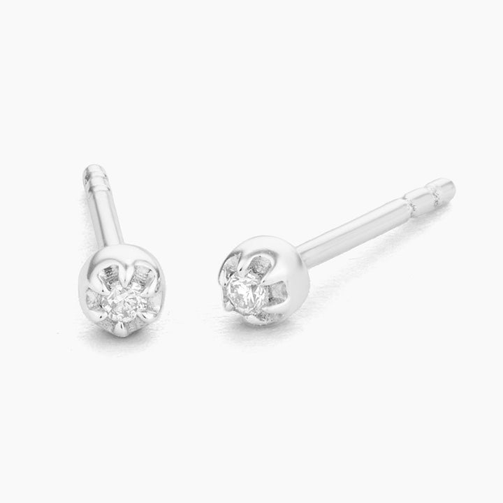 ES Ala Stud Earrings