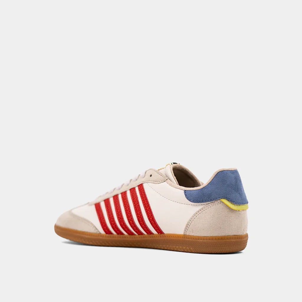 The Dark Red Stevie Sneakers