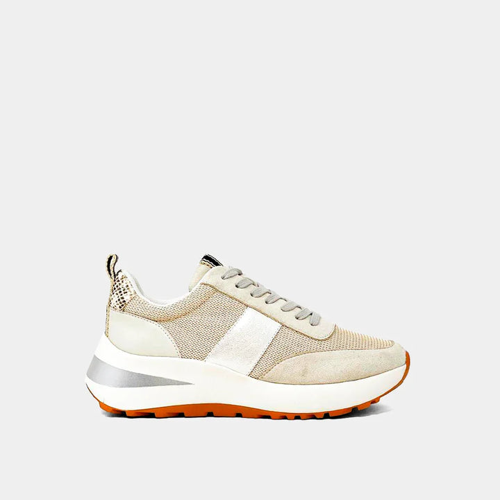 The Pearl Serafina Sneaks