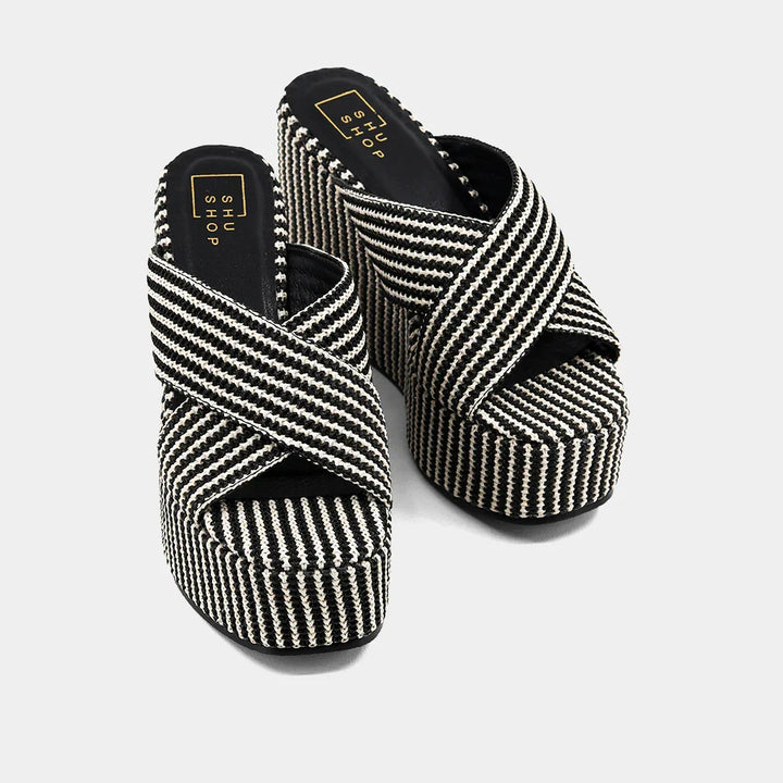 The Black Woven Ludovia Wedges
