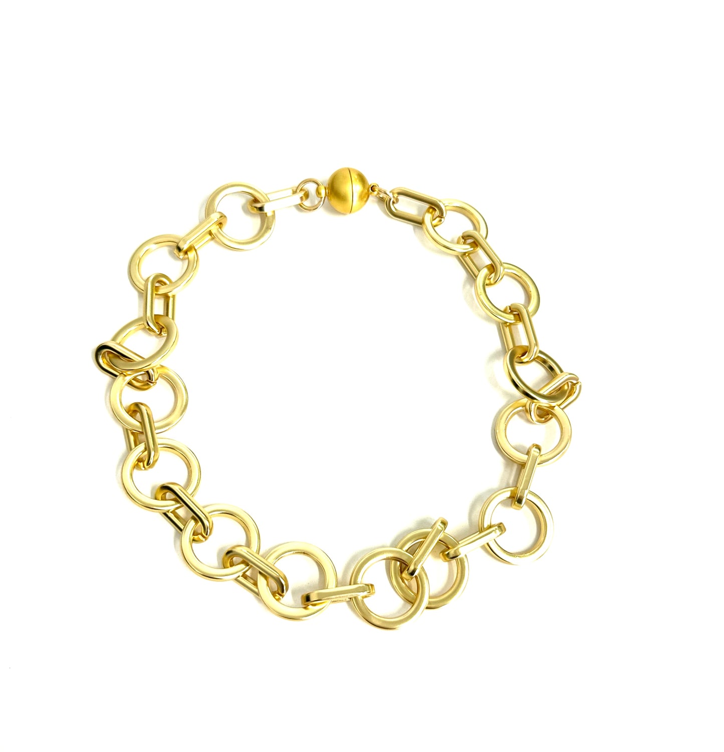 The Matte Circle Charm Magic Necklace