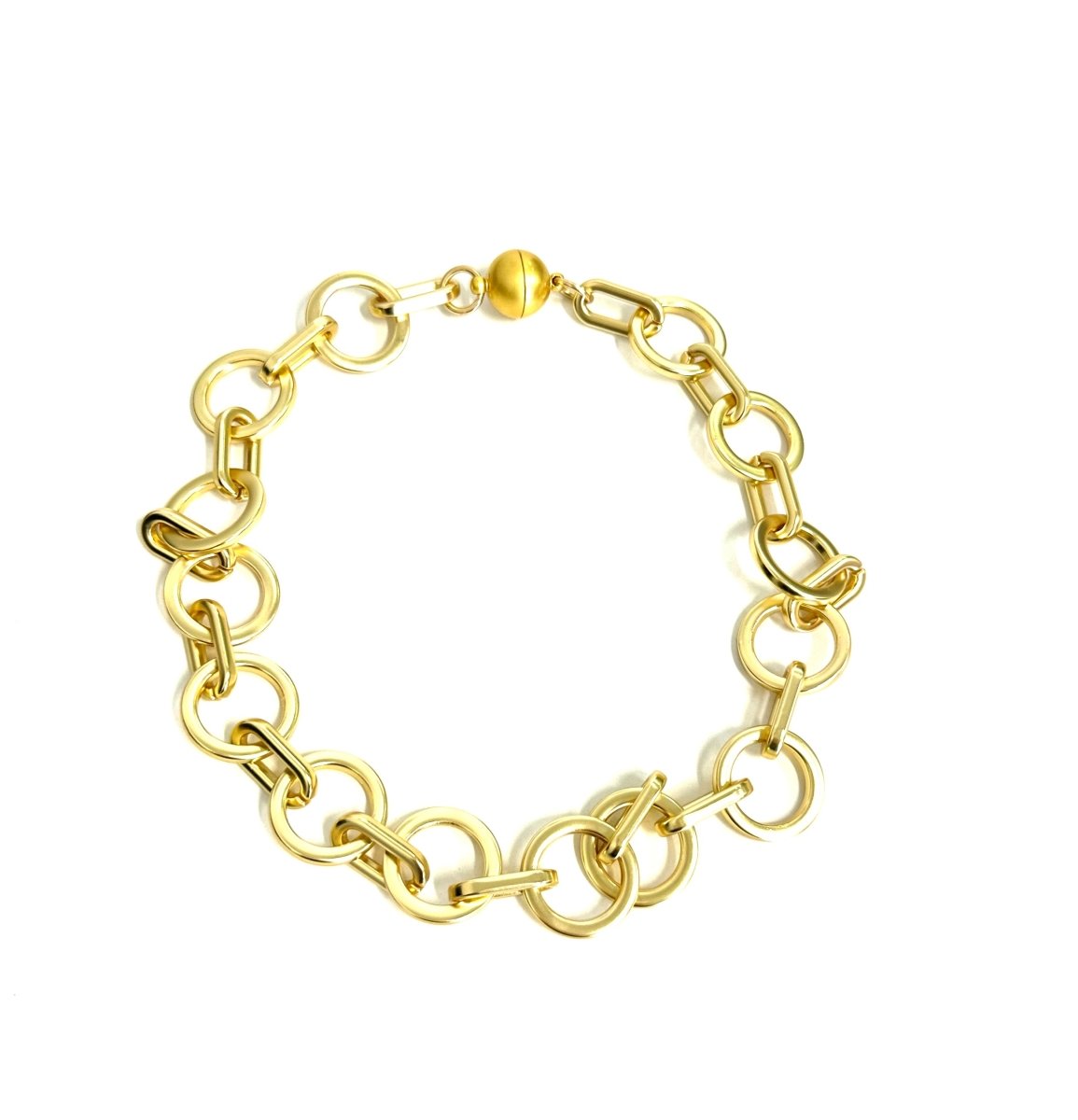 The Matte Circle Charm Magic Necklace
