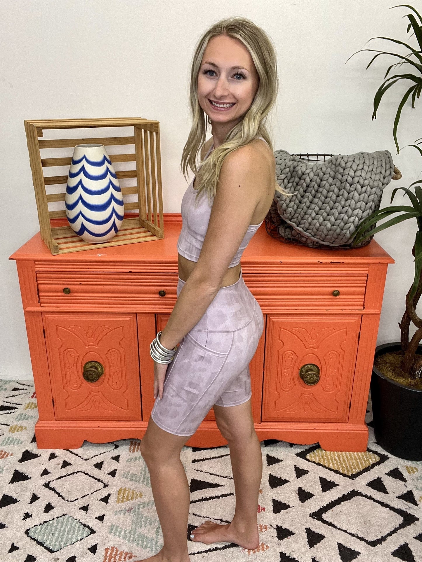 Faded Leo Set in 2 Colors