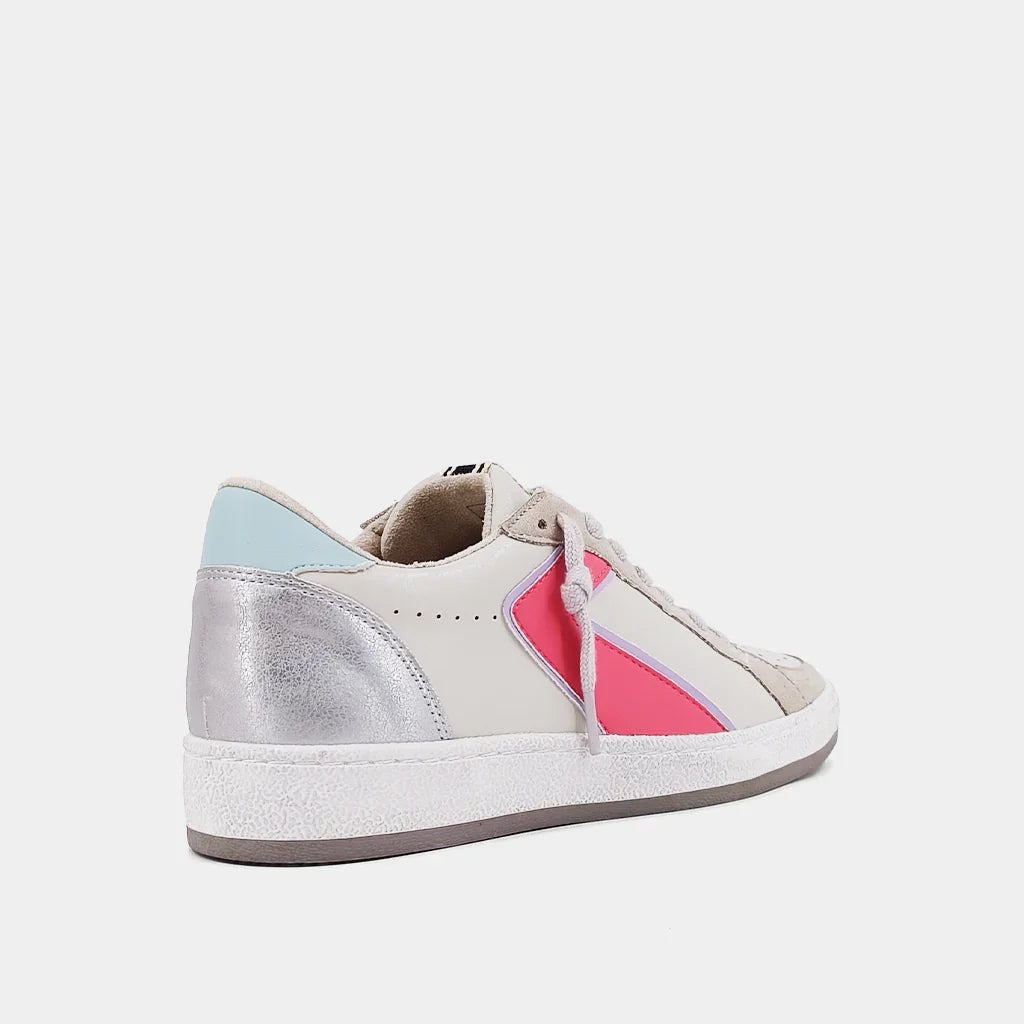 The Salma Coral Sneaks