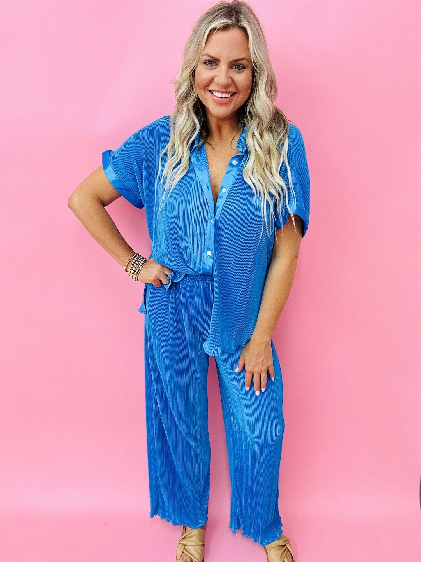 The Nicholas Set in 3 Colors
