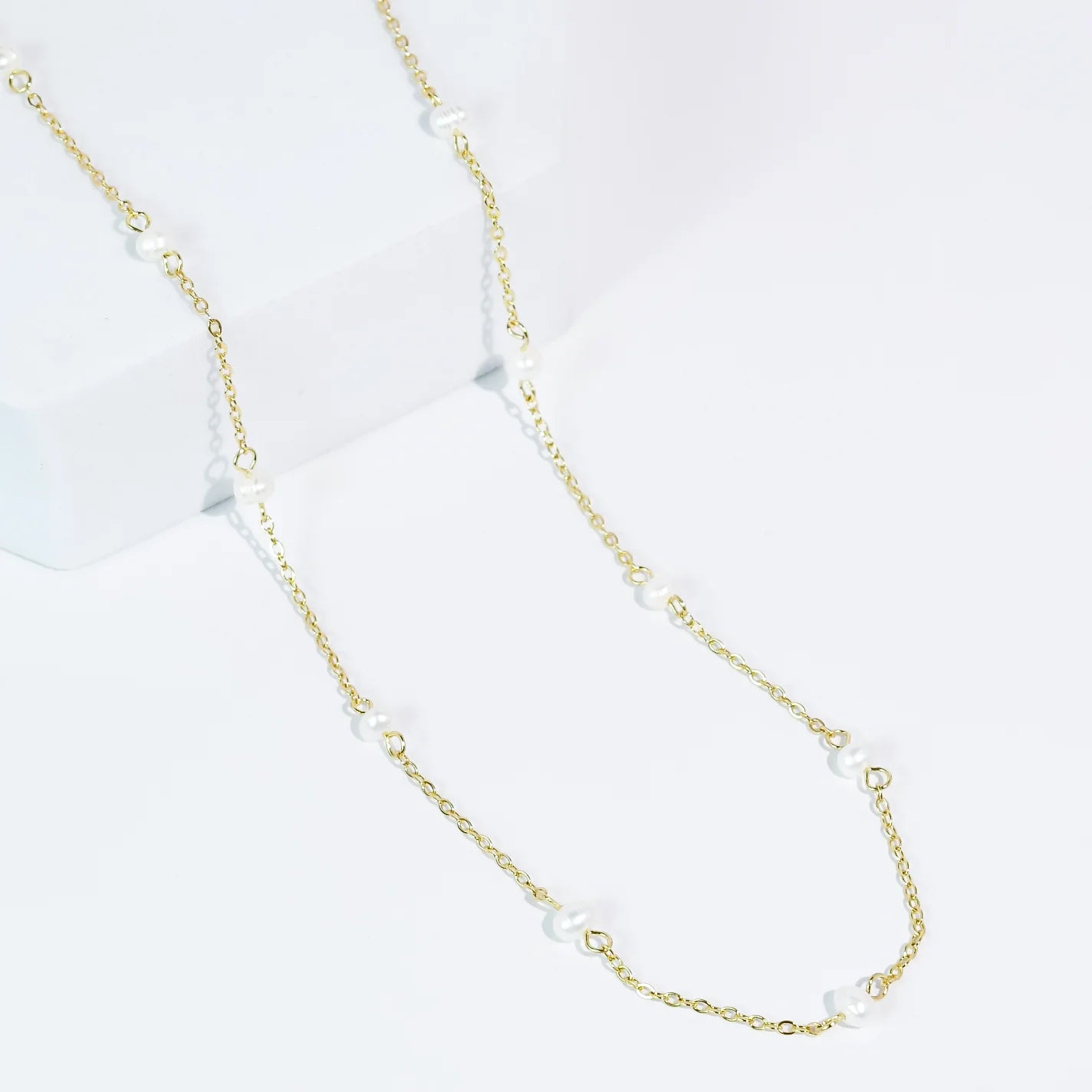 The Floating Pearl Necklace