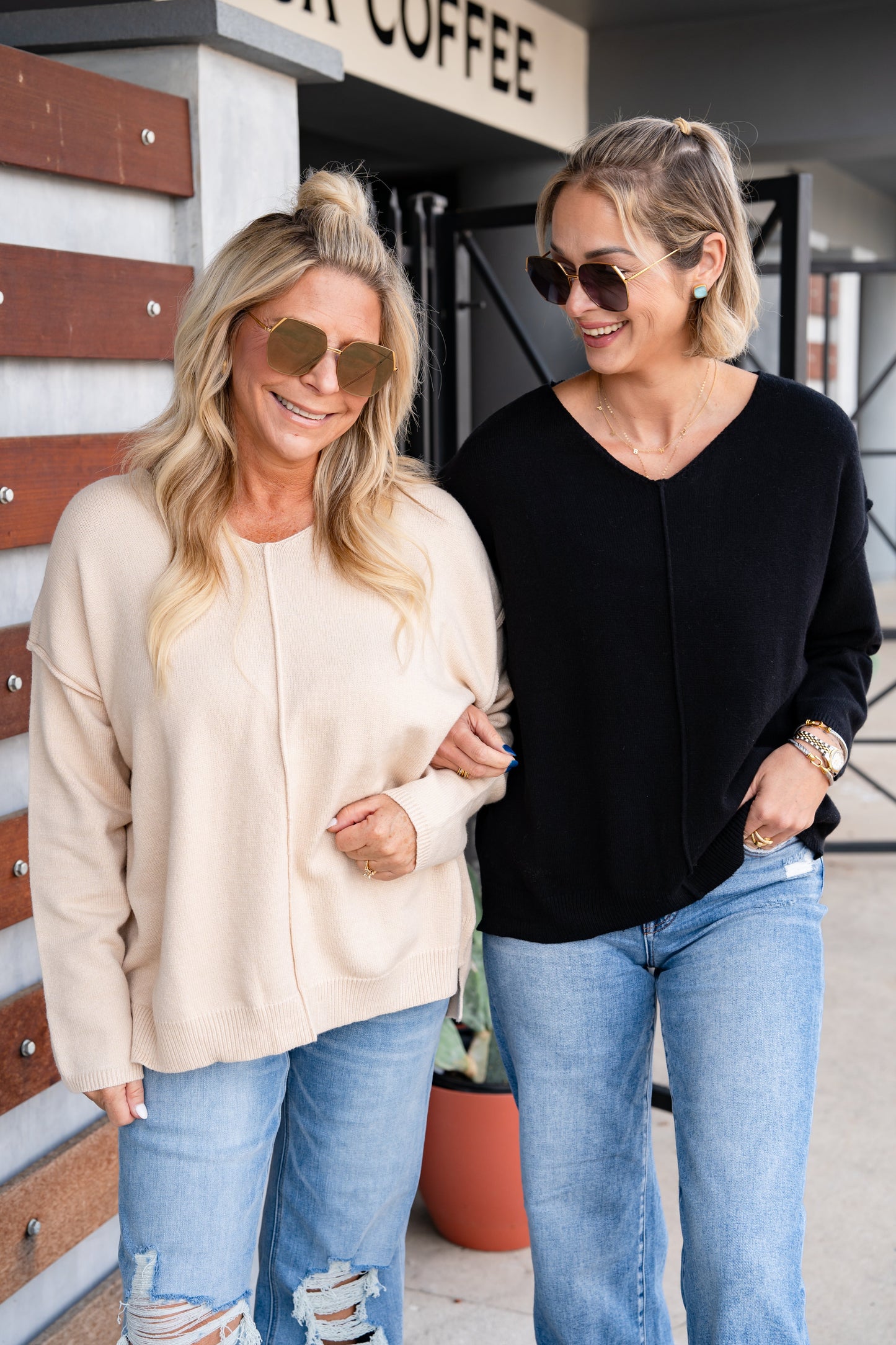 The Kyle Sweater Top in 2 Colors/AS