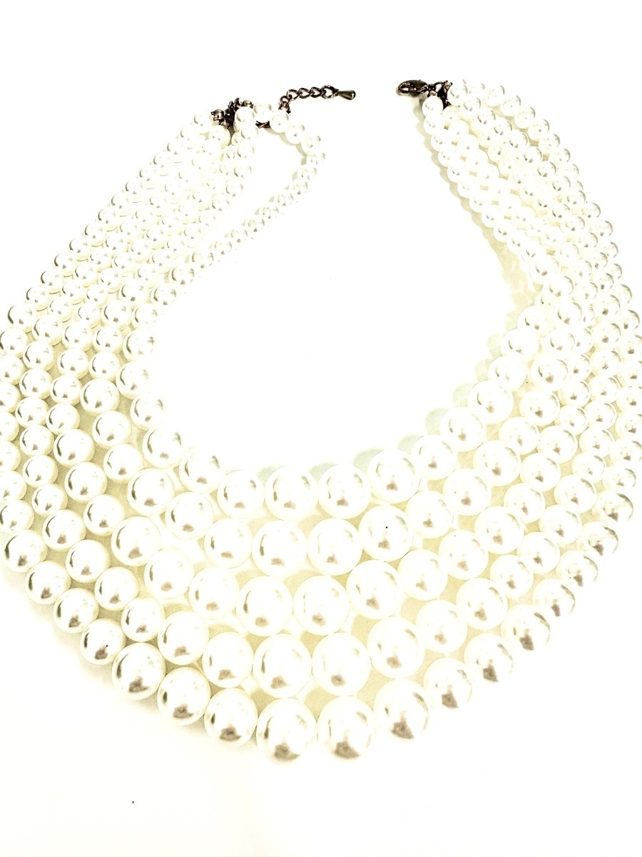 The 5 Strand Necklace in Pearl