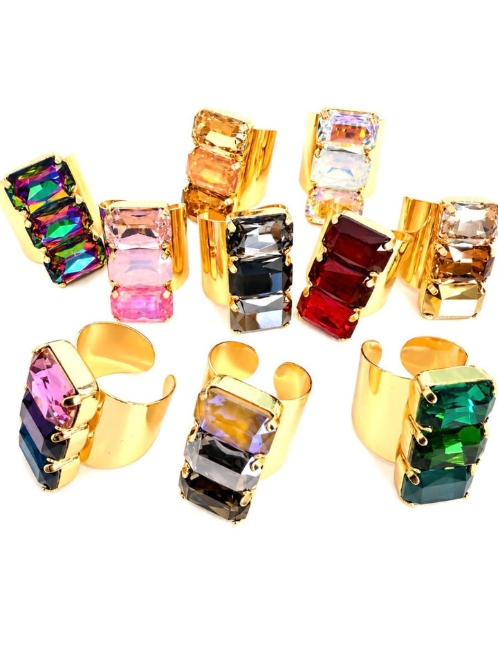 The Magic Triple Queen Ring