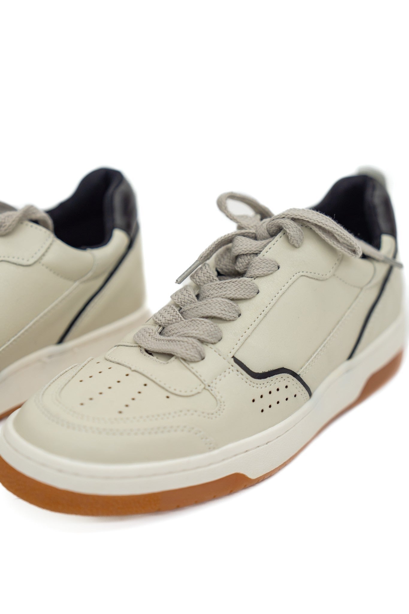 The Romi Light Grey Sneaks