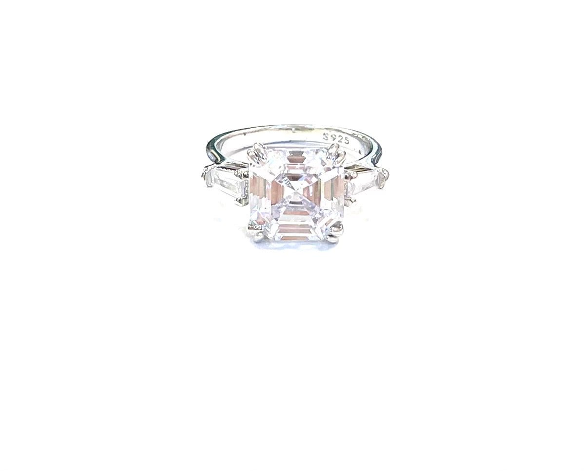The Upgrade Side Flat Stones Ring