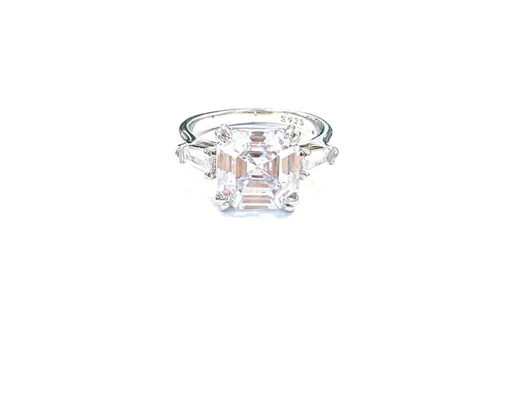 The Upgrade Side Flat Stones Ring