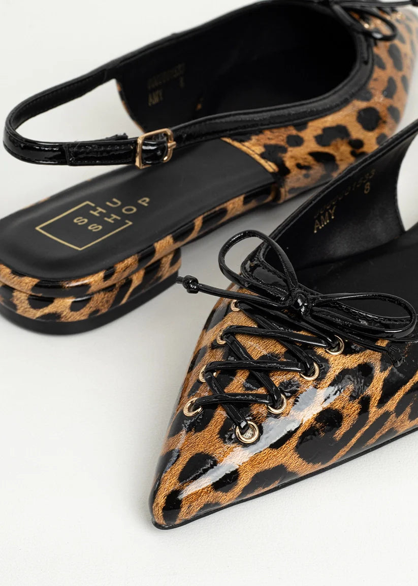 The Amy Slingback Flats in Leo