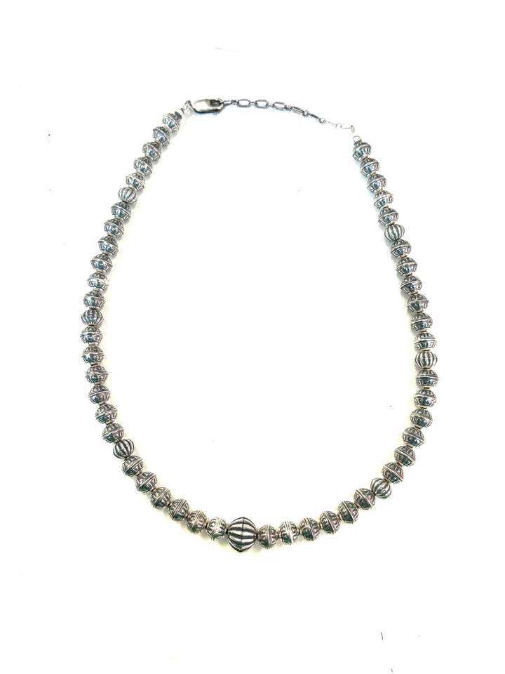 16” Sterling Pearls Embossed