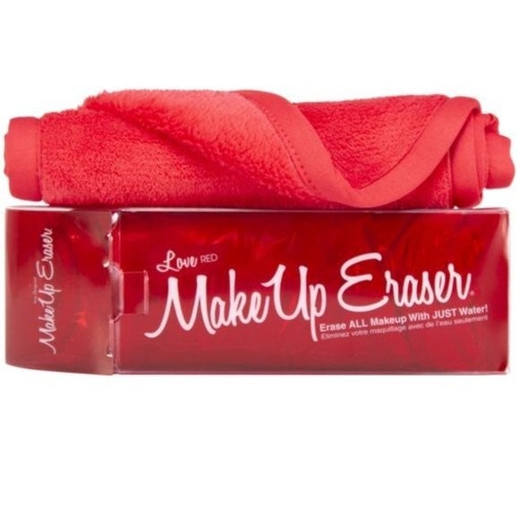Makeup Erasers in 17 Colors
