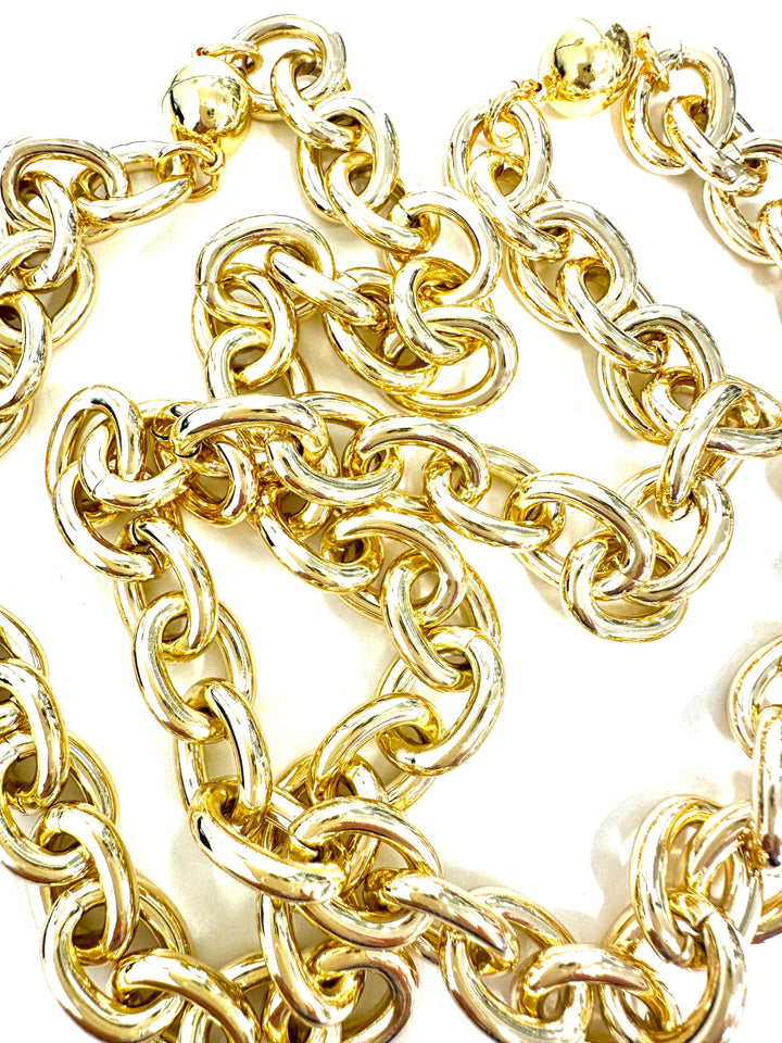 The Magic Shiny Lindsey Necklace