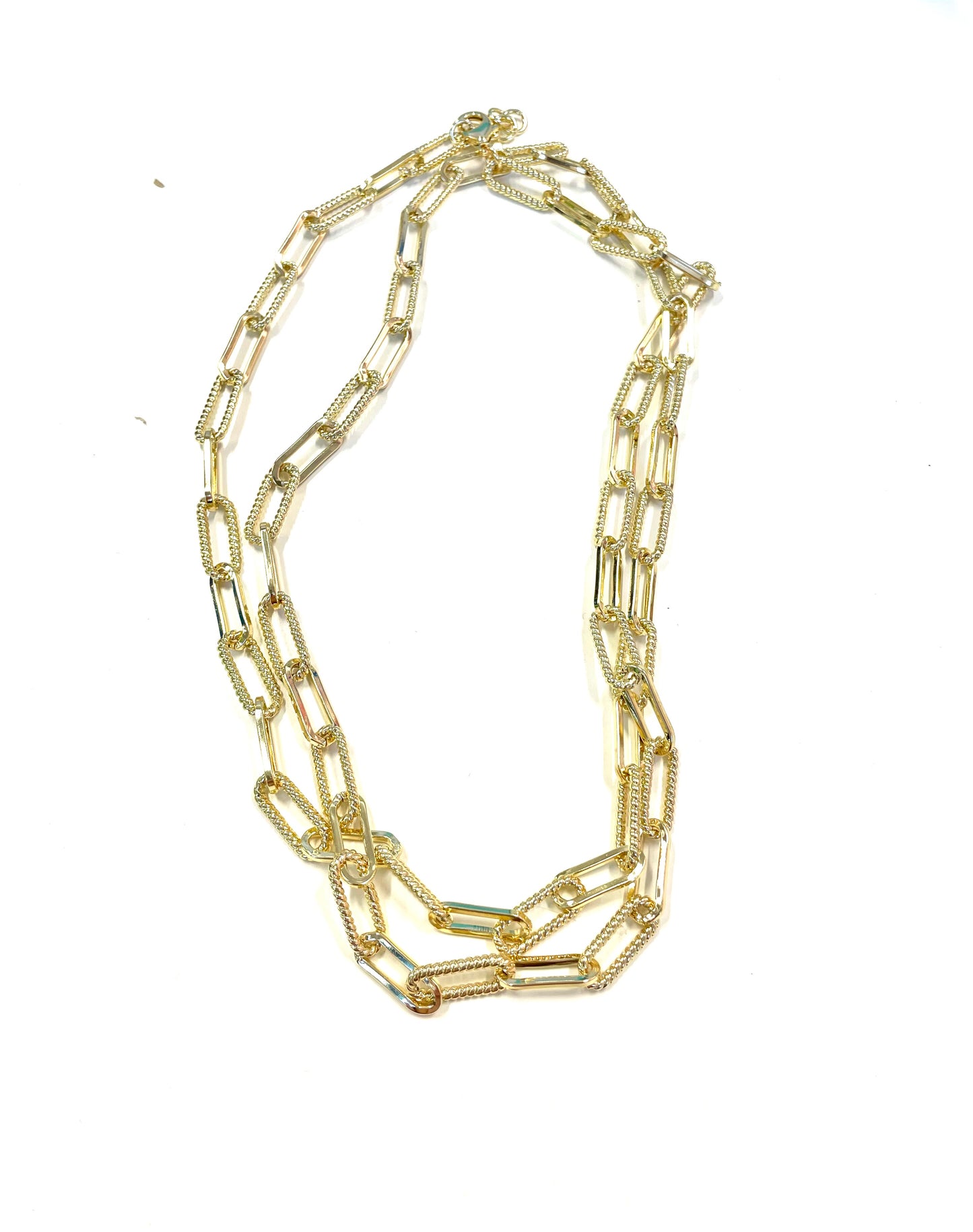 The Textured Clip Chain- 2 Colors