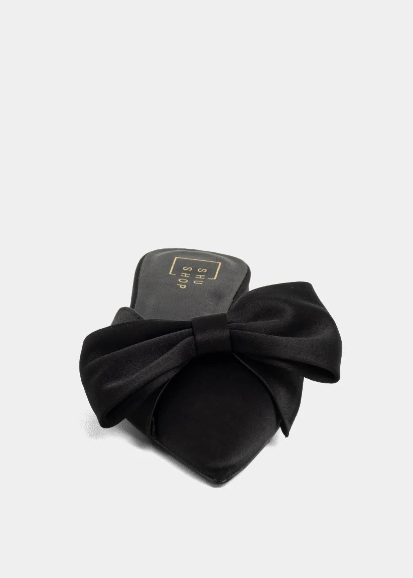The Dorothy Slides in Black