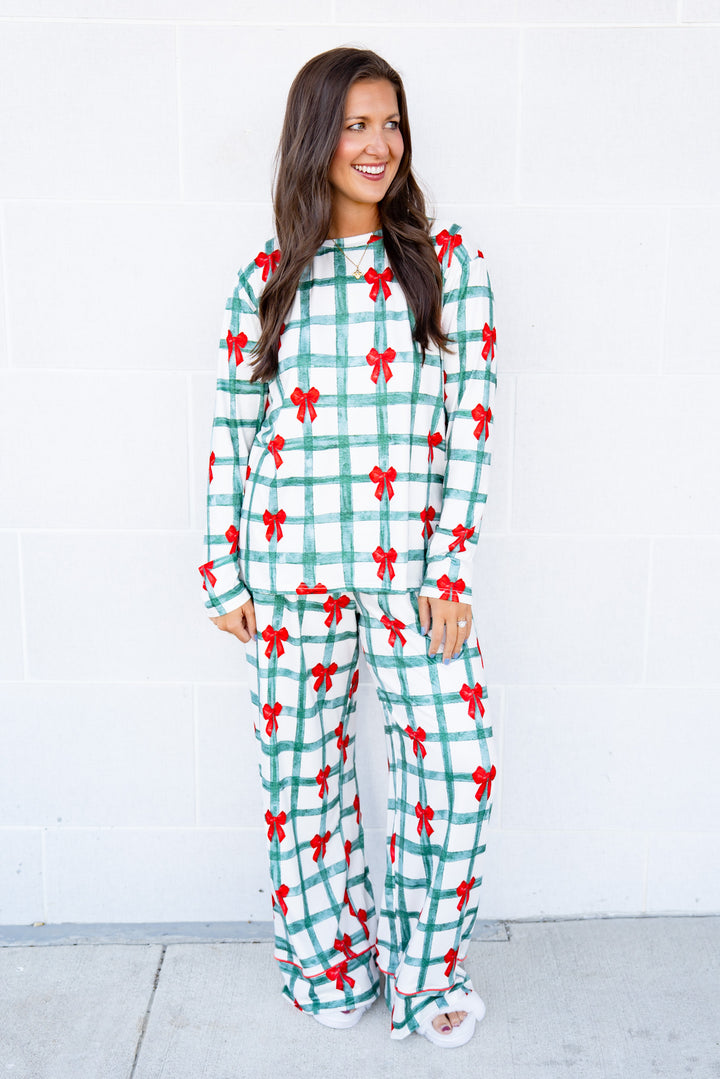 The Buckley Elizabeth 2.0 Set in Under the Tree