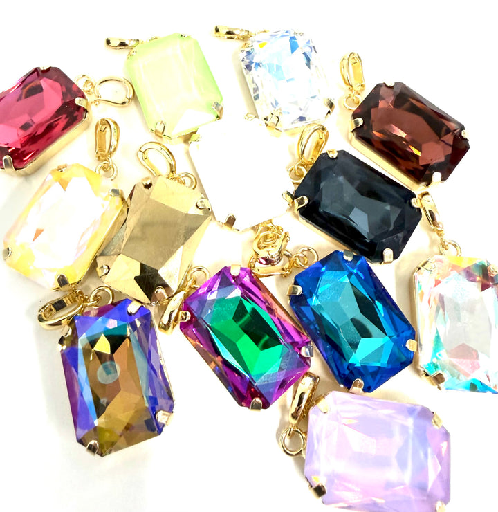 The Magic Queen Charm