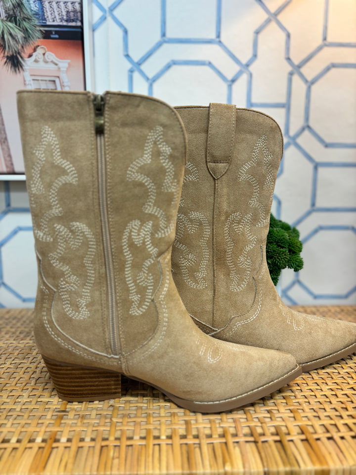 Somebody's Problem Boots in Camel