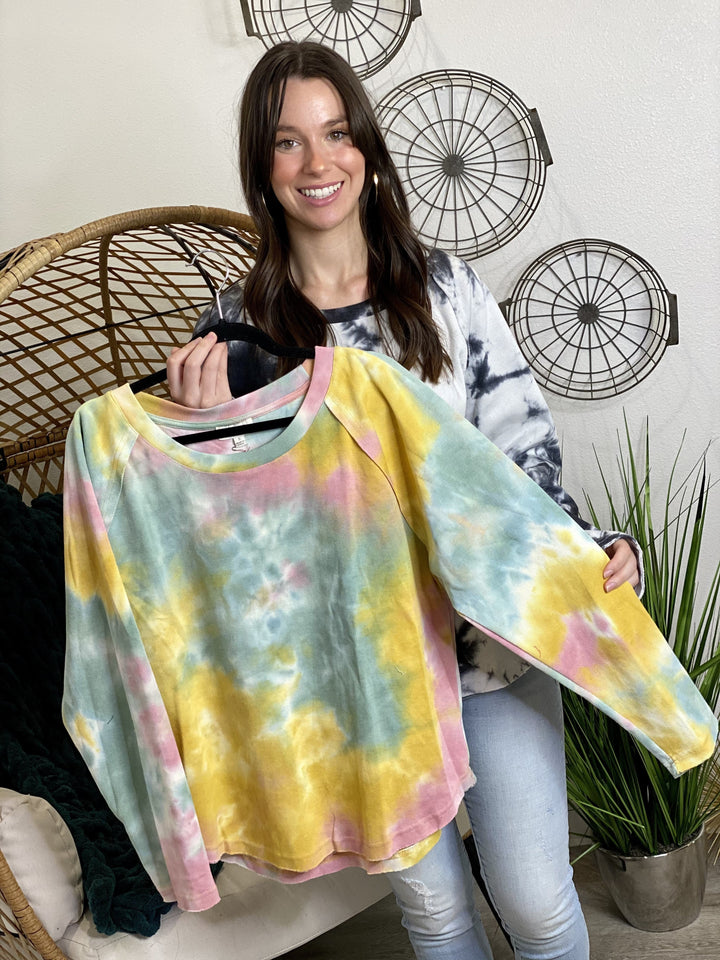 The Dyed Raglan Top - 2 Colors