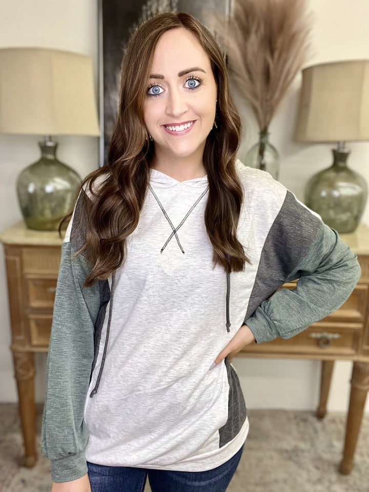 The Tommy Hoodie in 2 Colors