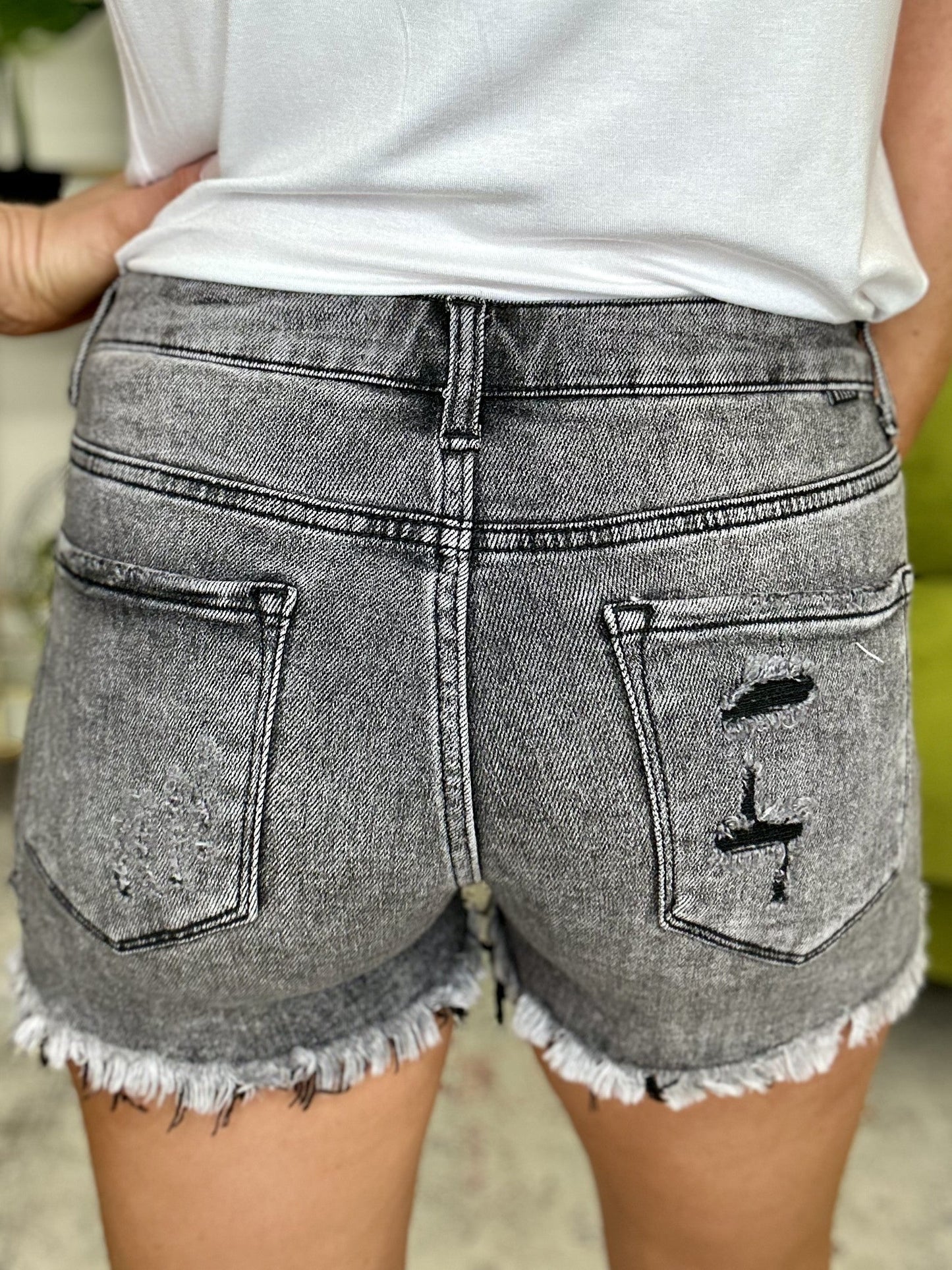The Risen Button Shorts in Grey - AS