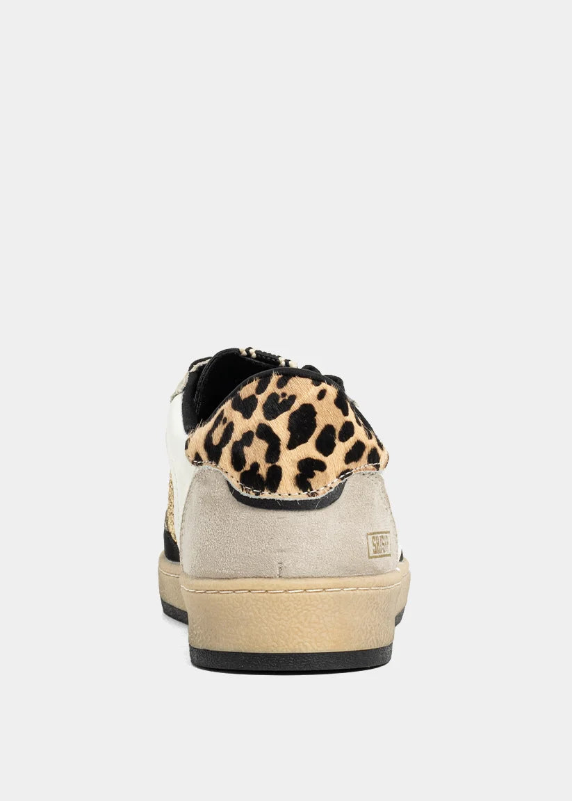 The Quinn Leo Hair Sneaks