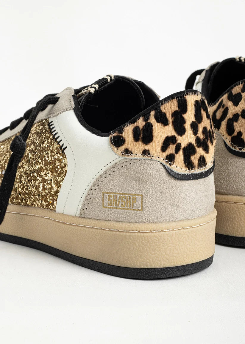 The Quinn Leo Hair Sneaks