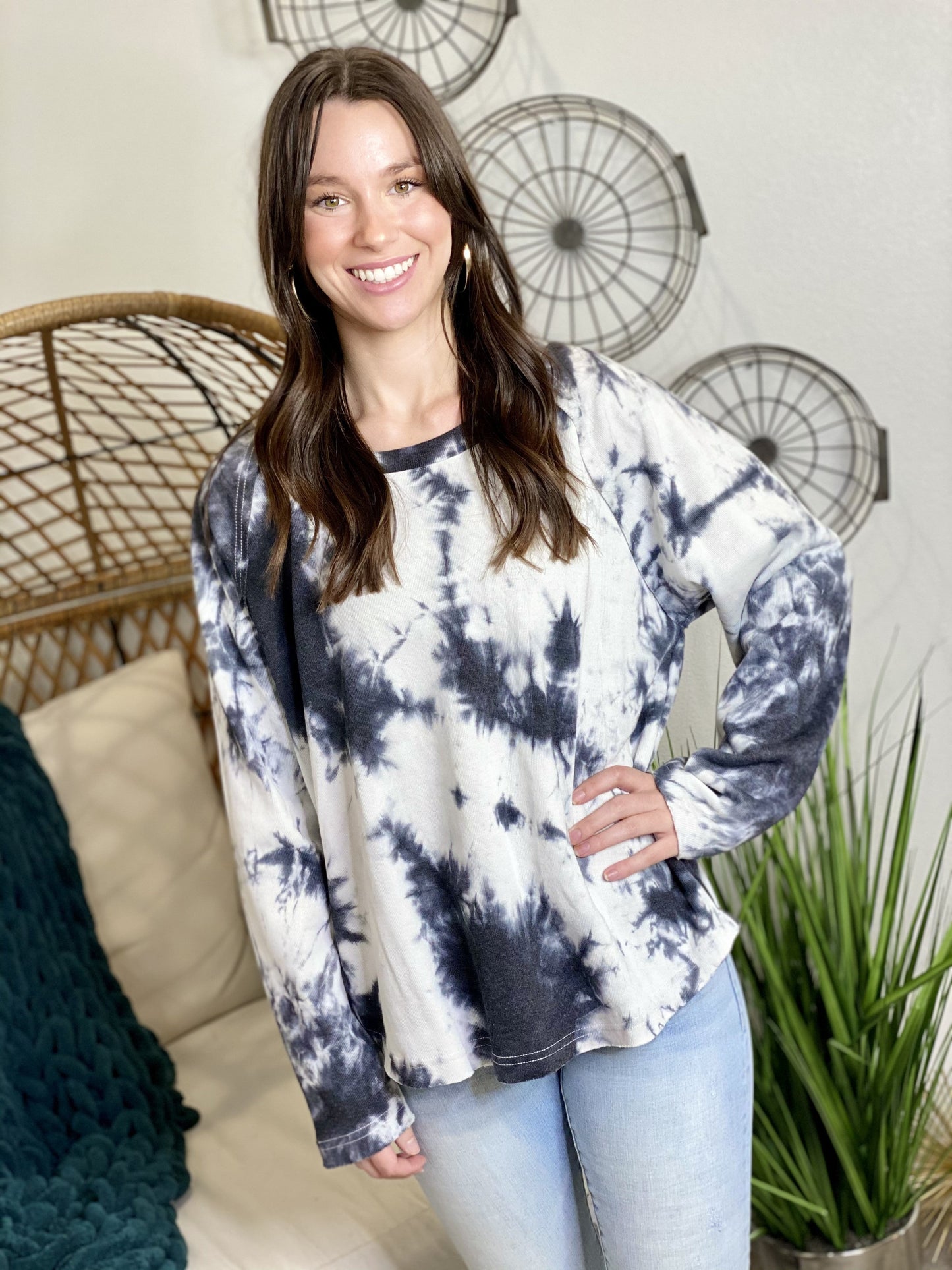 The Dyed Raglan Top - 2 Colors