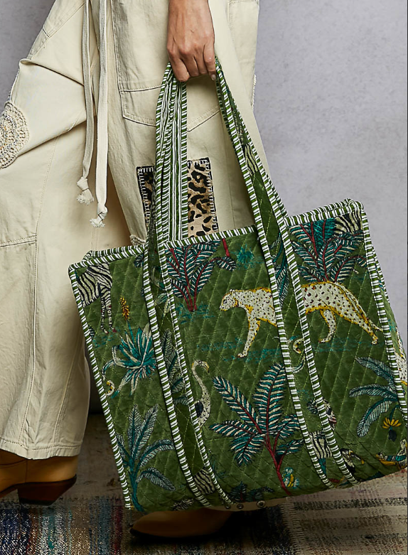 The Lyla Tote in Grass Green