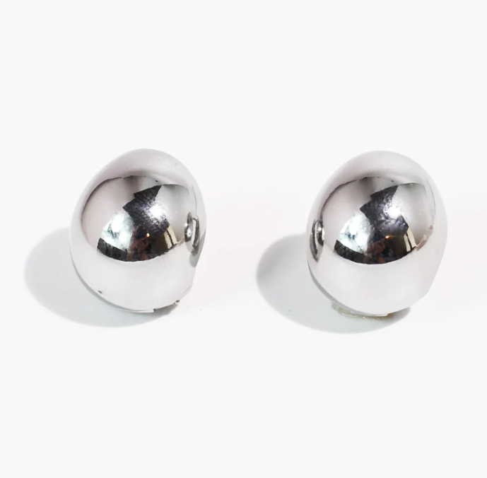 The Belle Studs