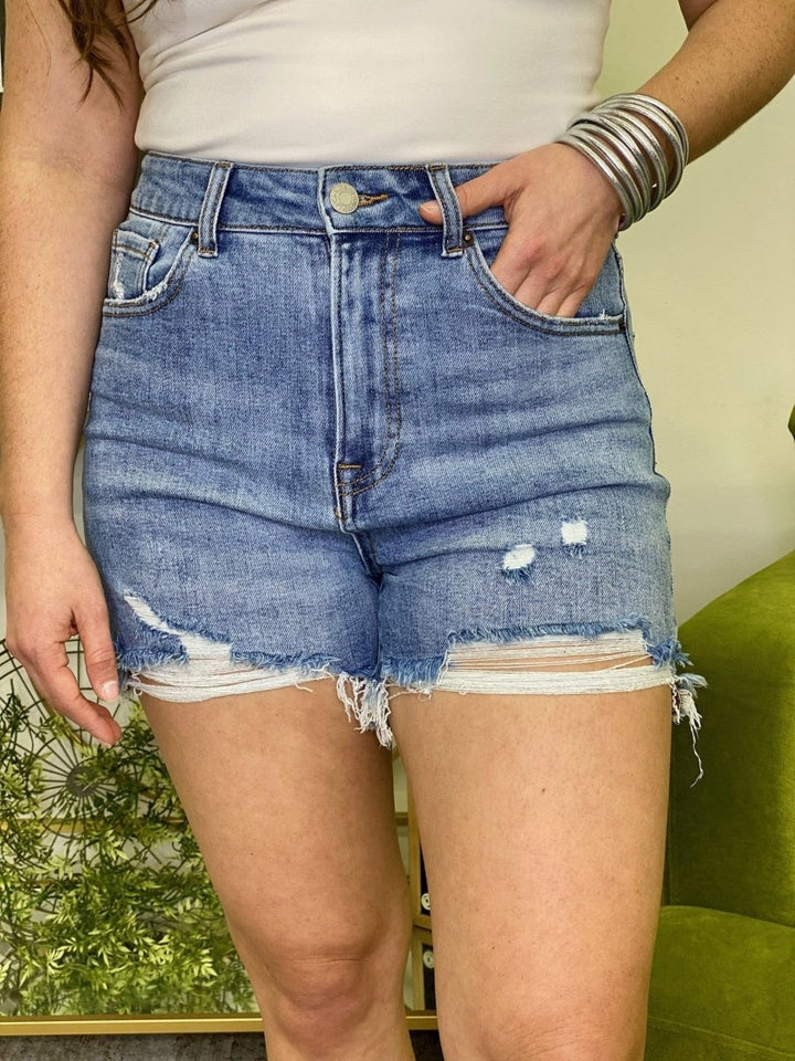 Risen High Shorts