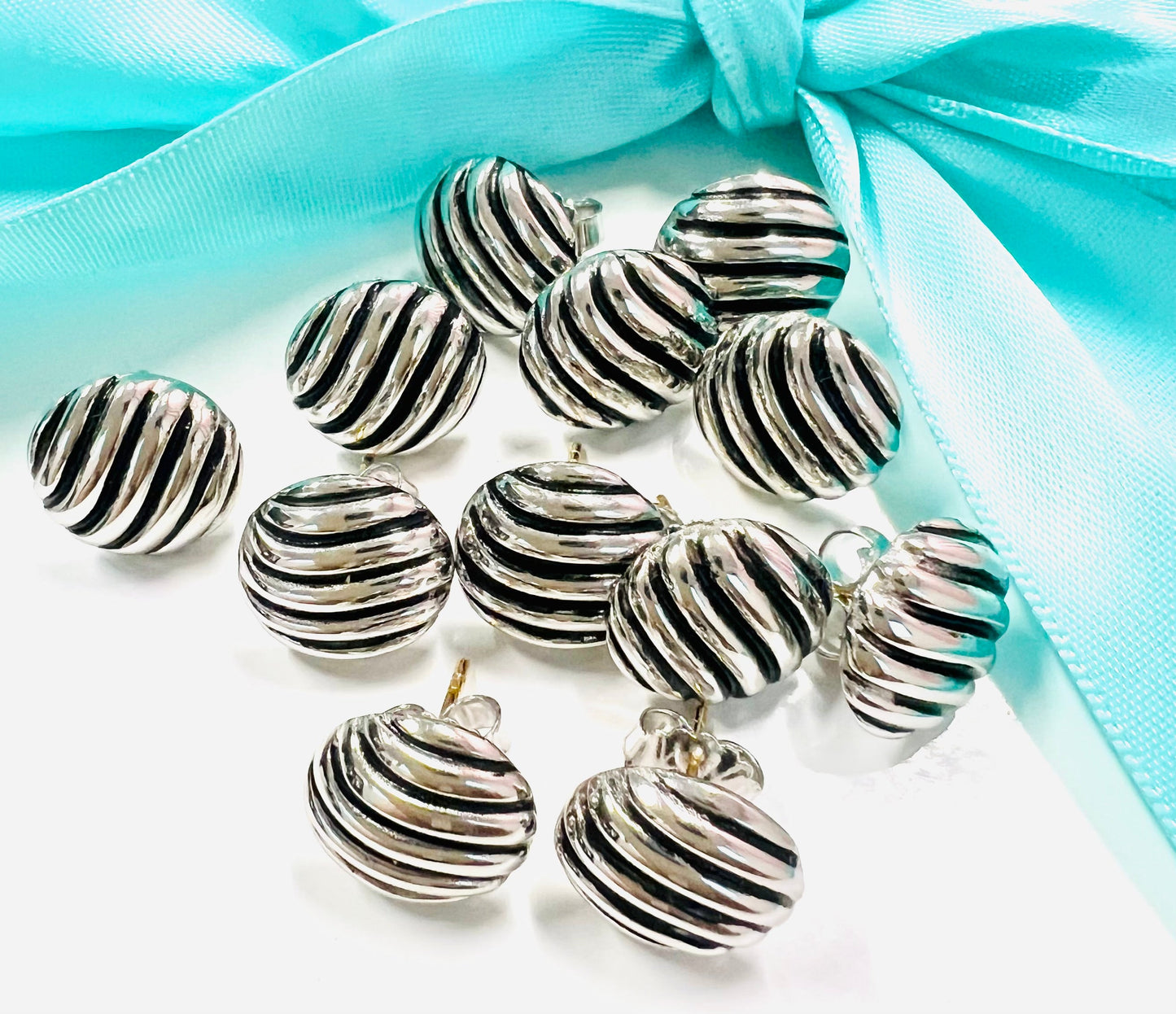 The Abbie Studs-2 Colors