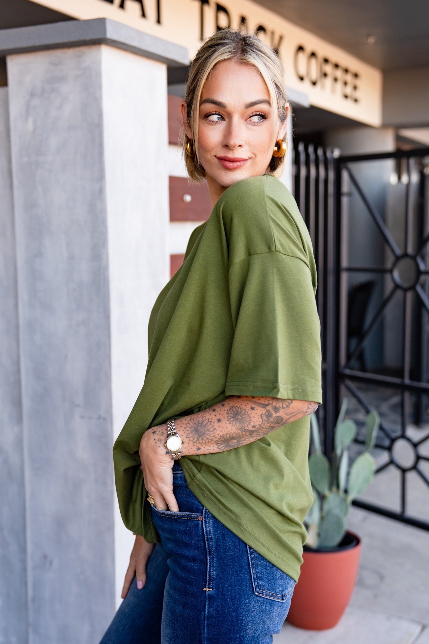 The Buckley Primo Tee-30 Colors-XL-3X