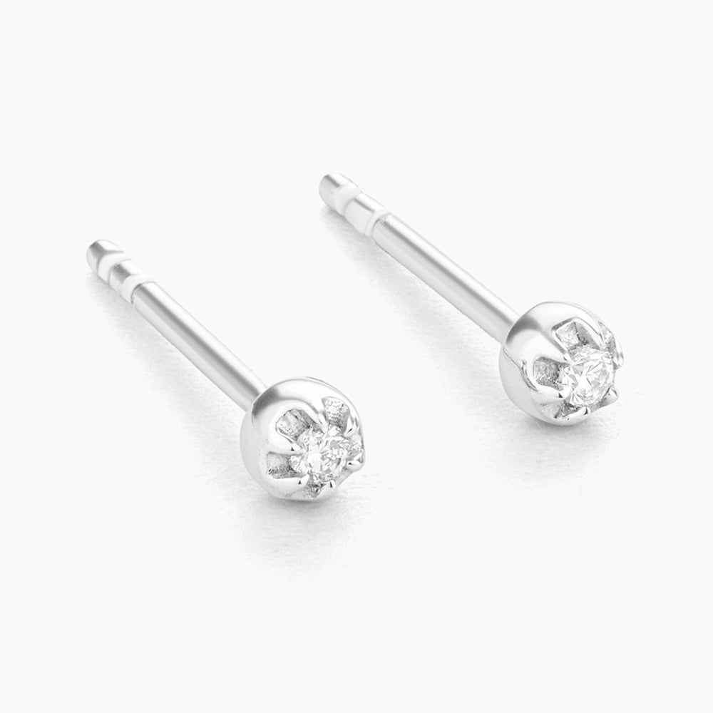 ES Ala Stud Earrings
