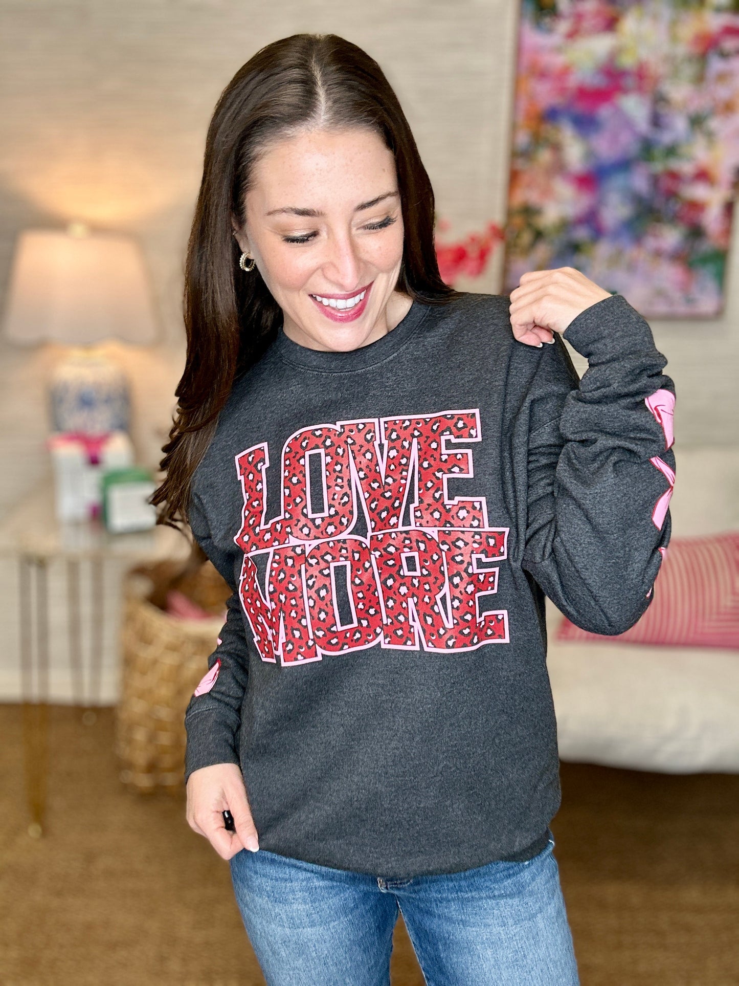 Love More Leo & Bows Pullover