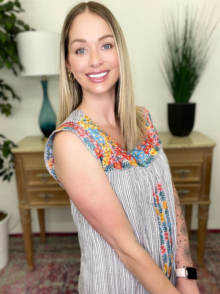 The Floral Fiesta Dress-2 Colors/AS