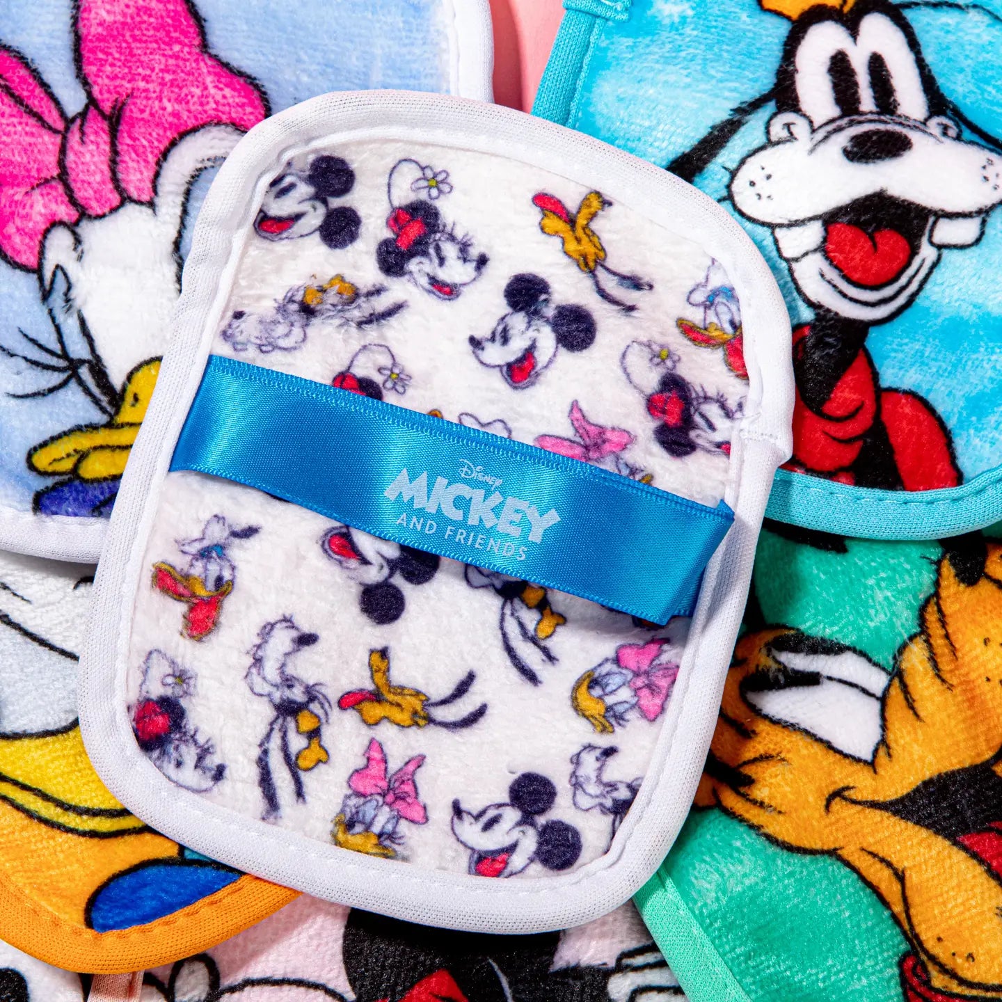 The Mickey & Friends 7-Day Makeup Eraser Set