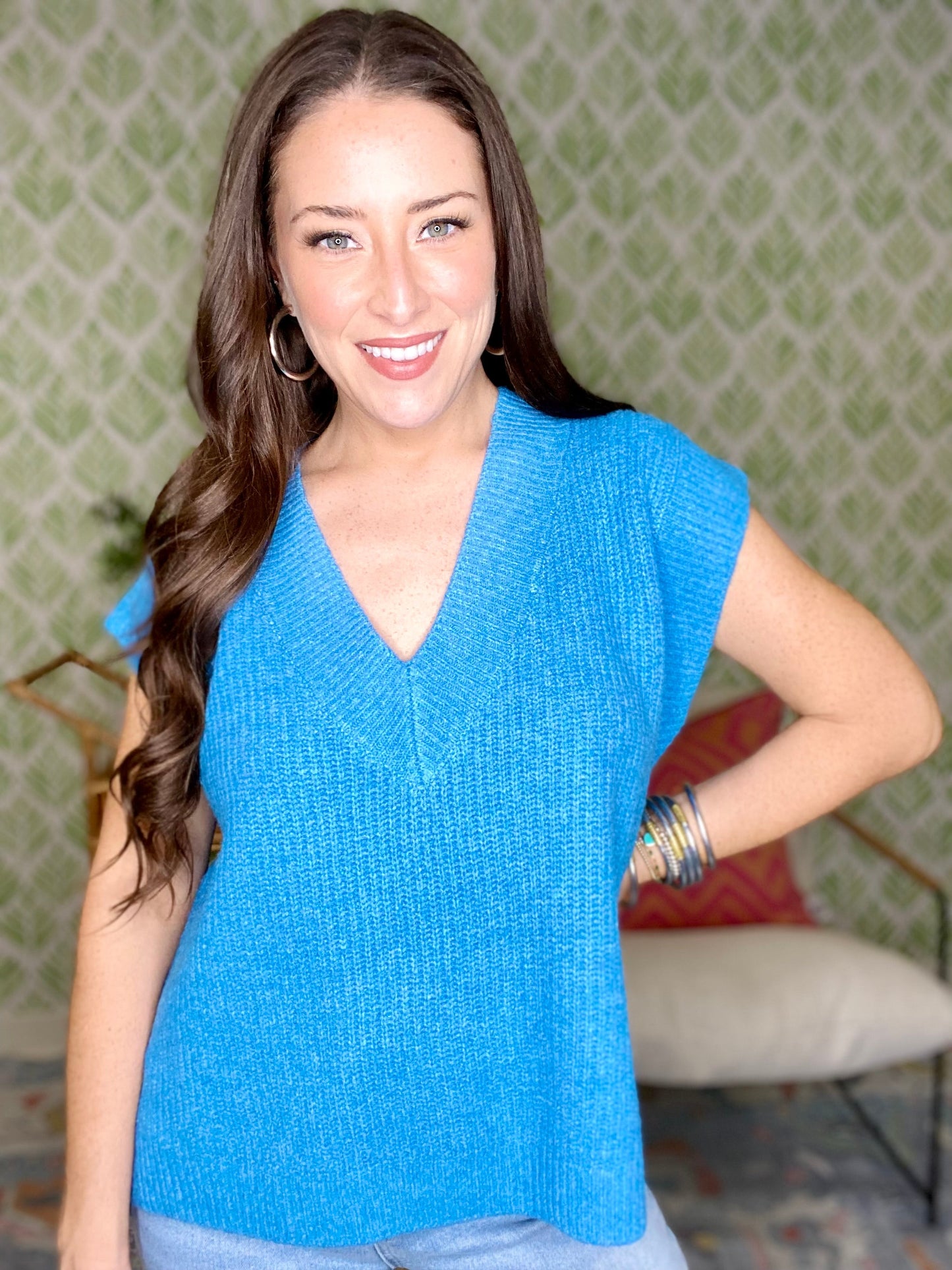 The STEAL Capped Sweater-5 Colors