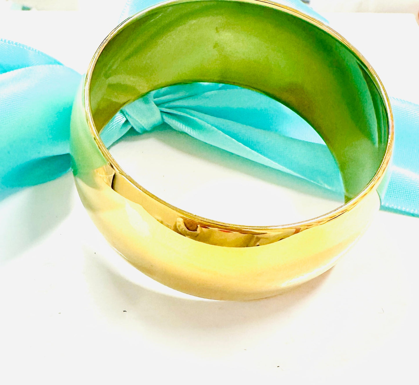 The Bulky Bracelet
