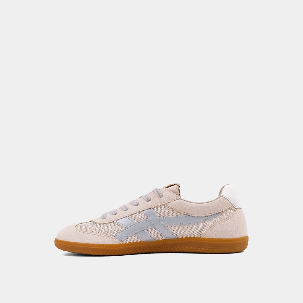 The Beige Sasha Sneaks