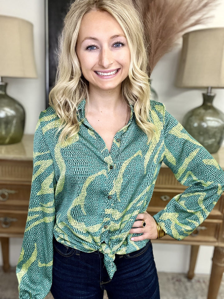 The Bucketlist Blouse in Green