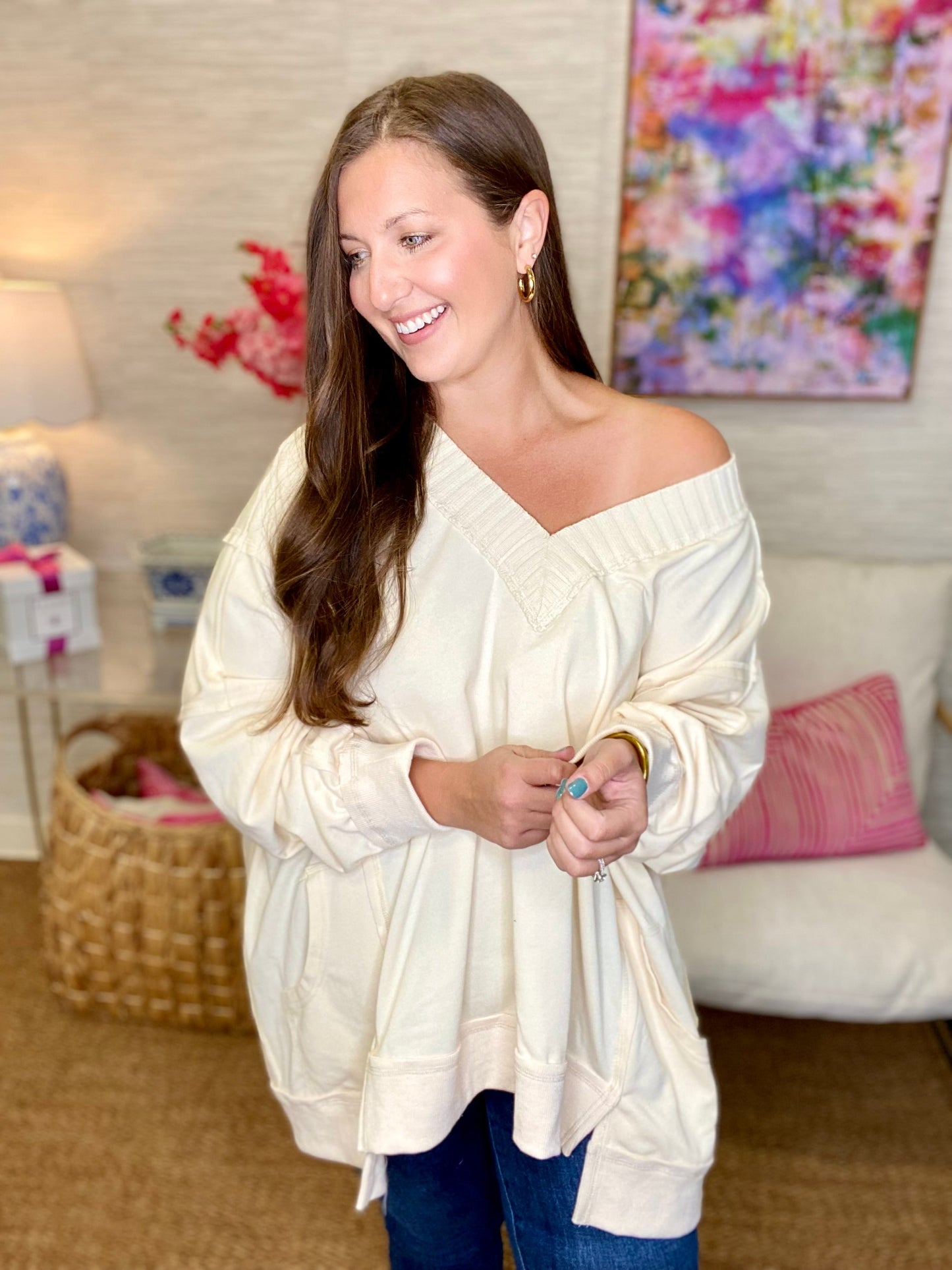 The V Cream Pullover