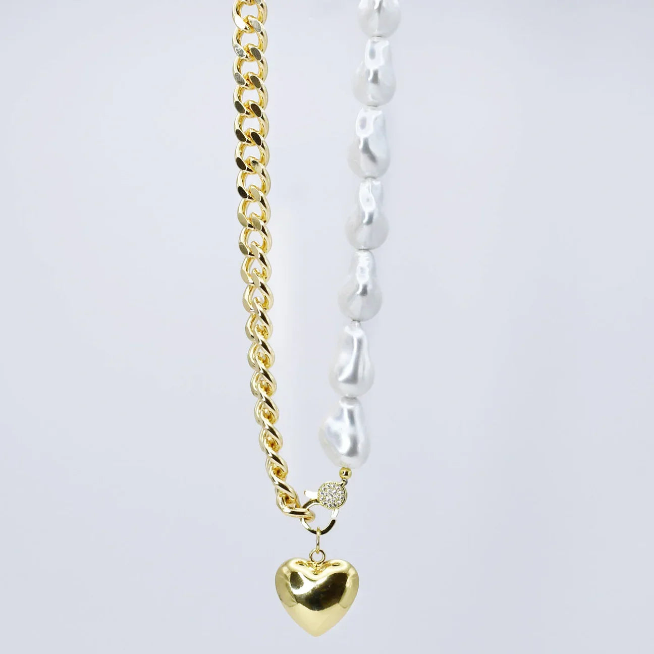 The Majestic Heart Pearl Necklace